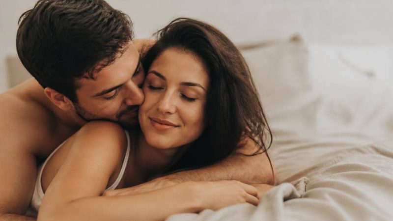 Achtsamkeit definition: was sie für sex, beziehung und selbstliebe bedeutet